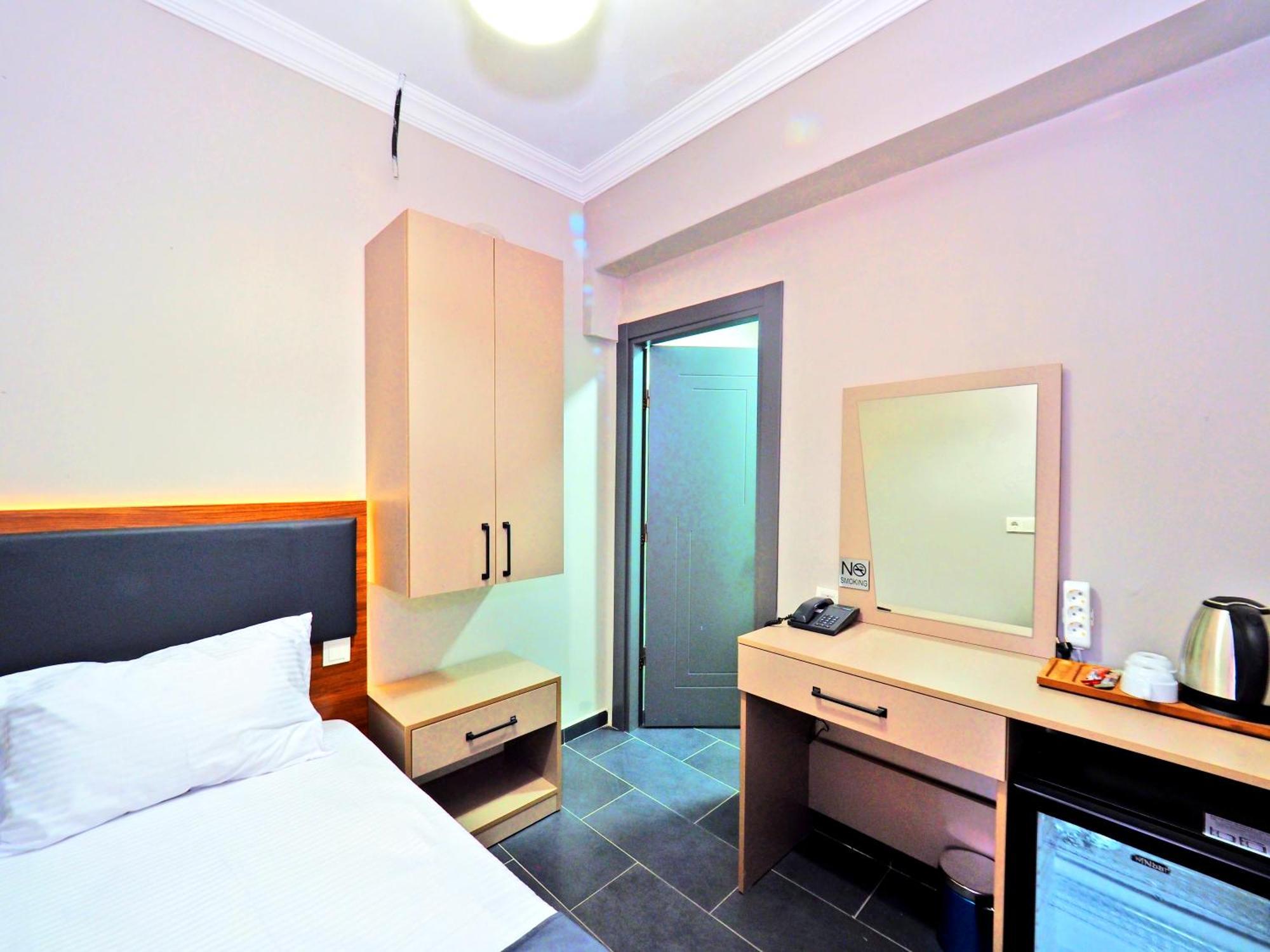 Diamond Old City 3*